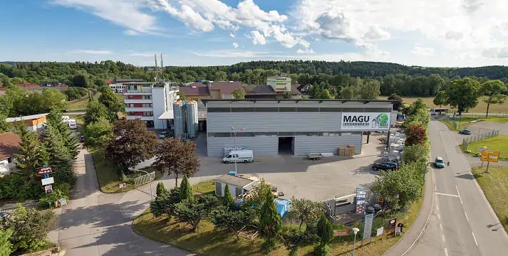 MAGU Firmensitz in Hüfingen im Schwarzwald – moderne Produktionsstätte für energieeffizientes Bauen